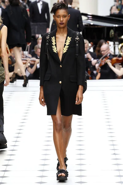 Look 9